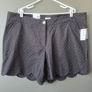NEW Crown & Ivy Shelby Scallop Hem Shorts Black Curvy Fit 20W Textured 7" Inseam